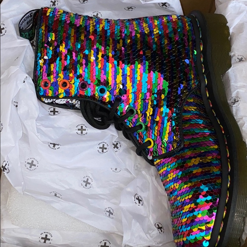 ๐ฅ Dr MartensPascal Sequin Rainbow Sequin - Picture 13 of 16